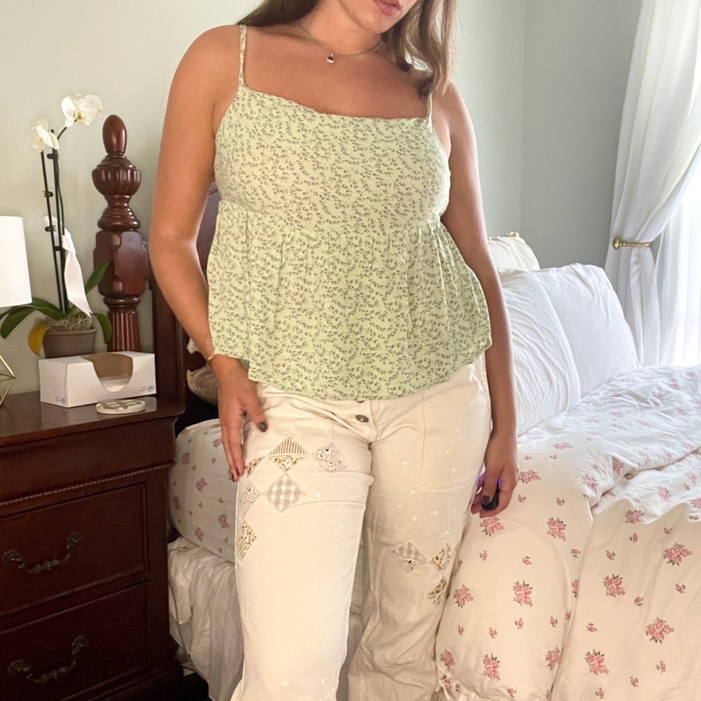 American Eagle green floral top with adjustable straps